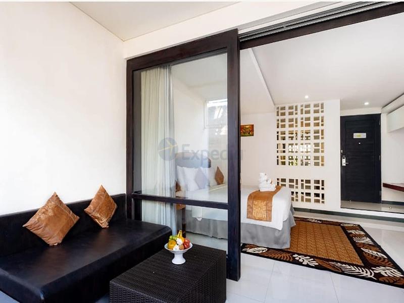 The Kanjeng Suites Kuta Galeria - Oda