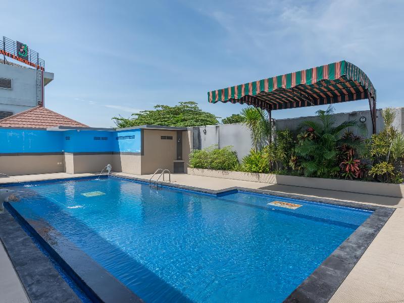 The Kanjeng Suites Kuta Galeria - Havuz