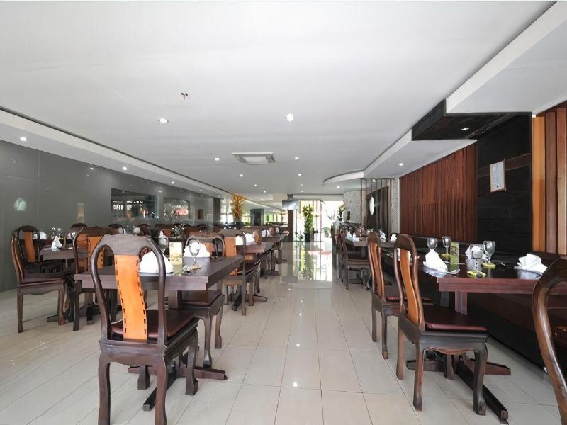 The Kanjeng Suites Kuta Galeria - Restoran