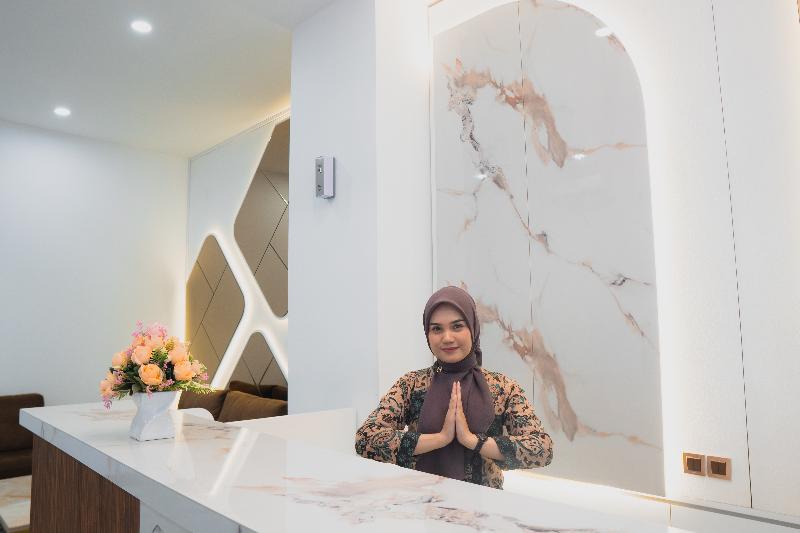 Fahira Hotel Syariah Padang - Lobi