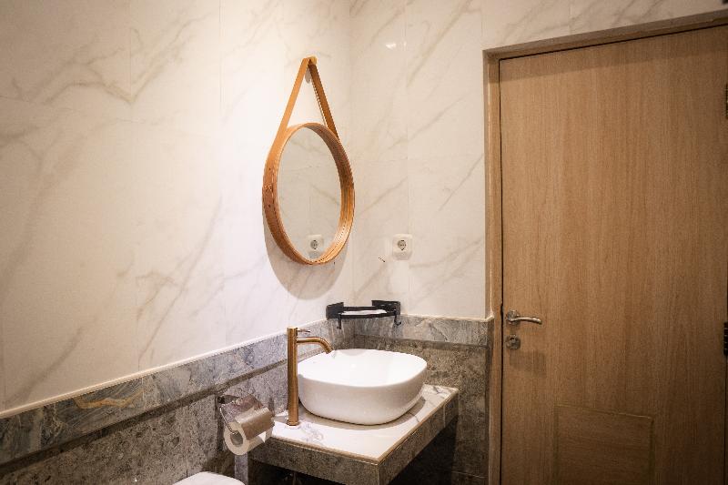 Fahira Hotel Syariah Padang - Oda