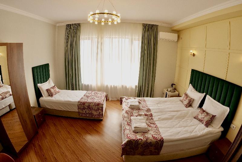 Phazisi Hotel - Oda