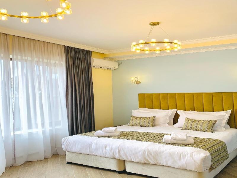 Phazisi Hotel - Oda