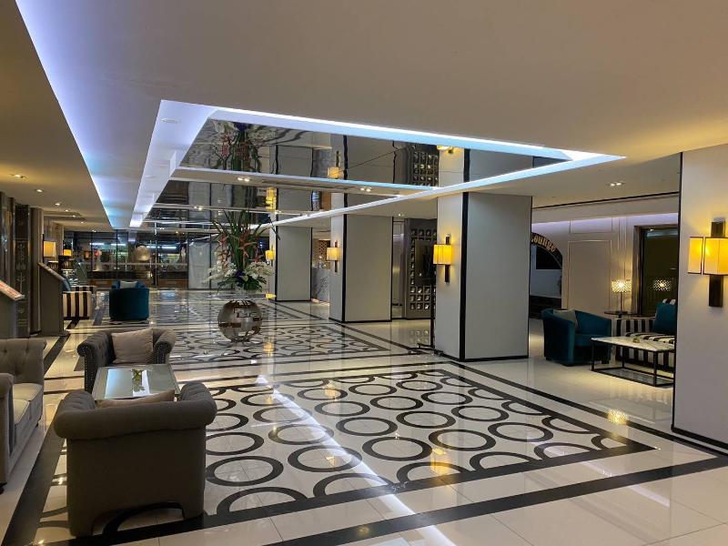 Pearl Hotel Phuket - Lobi