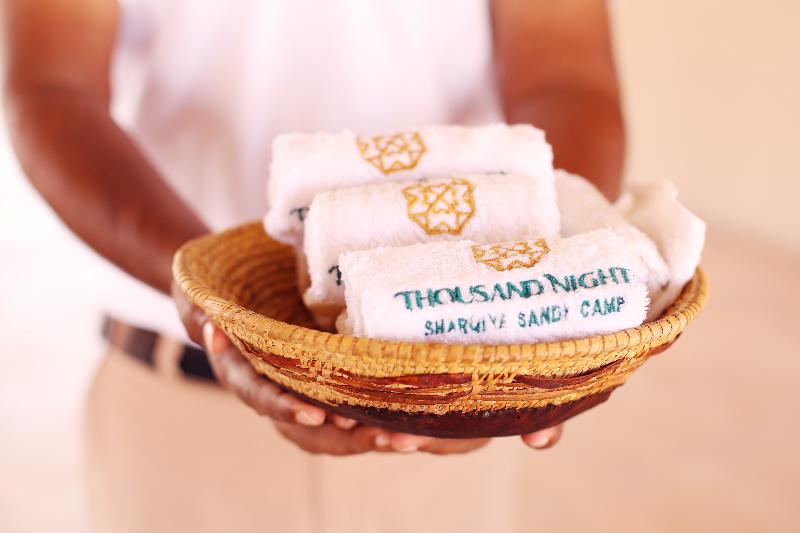 Thousand Nights Camp - Lobi