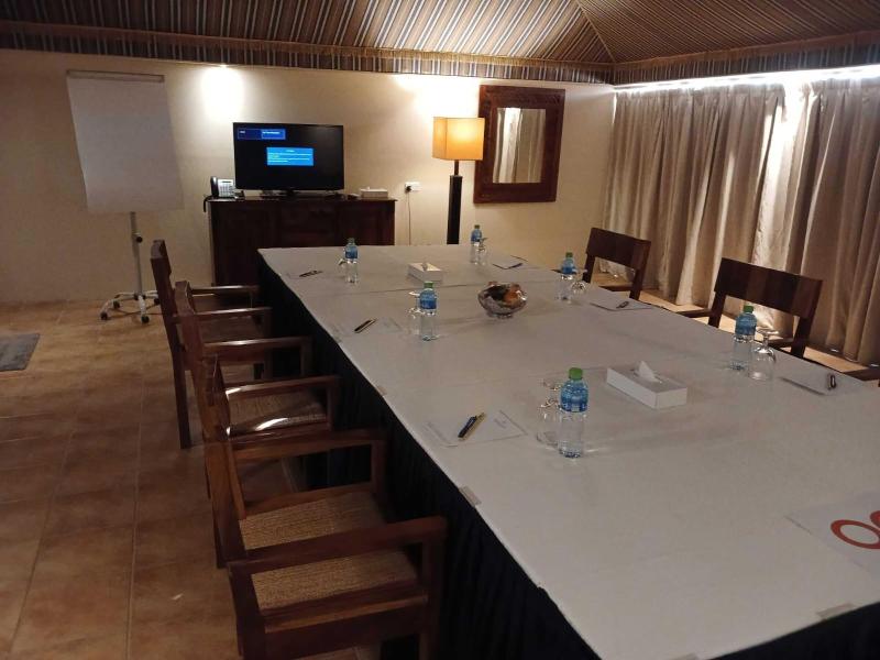 Thousand Nights Camp - Toplantı