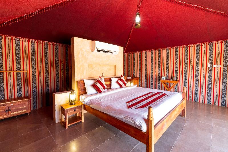 Thousand Nights Camp - Oda