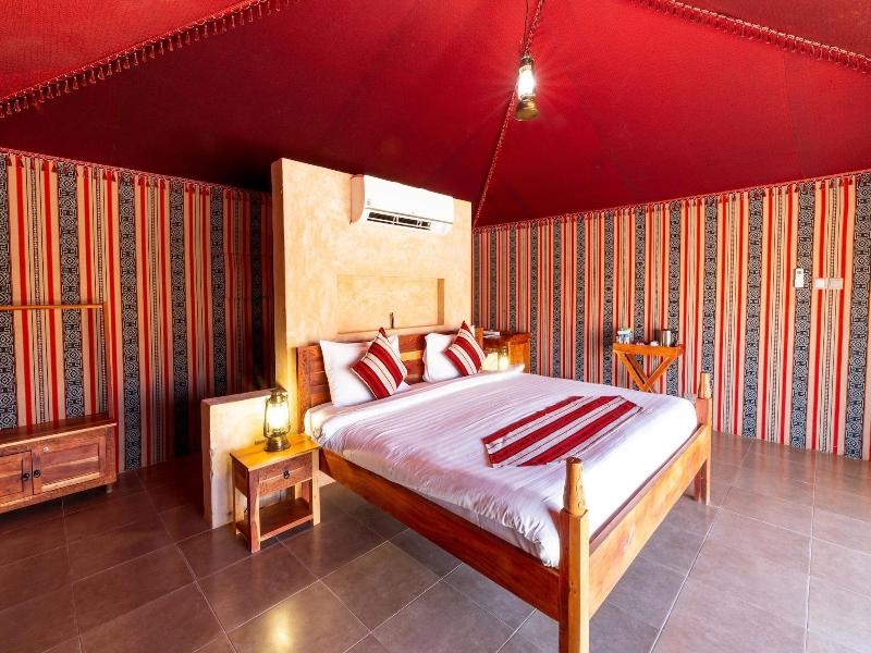 Thousand Nights Camp - Oda