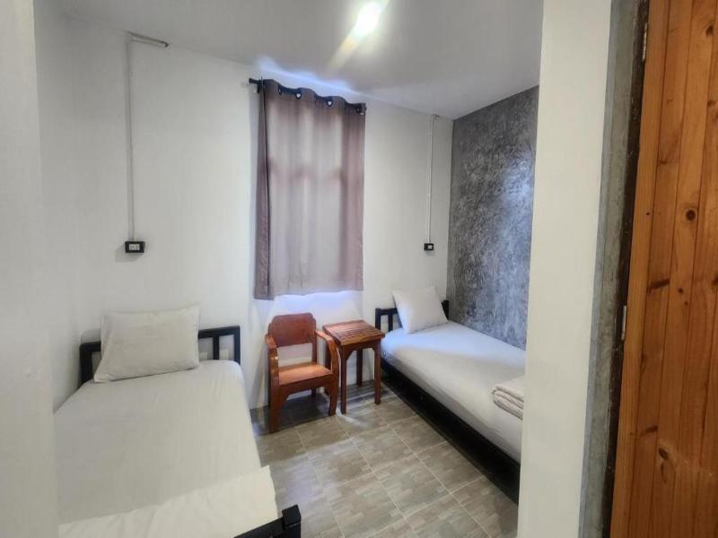Us Hostel Samui - Oda