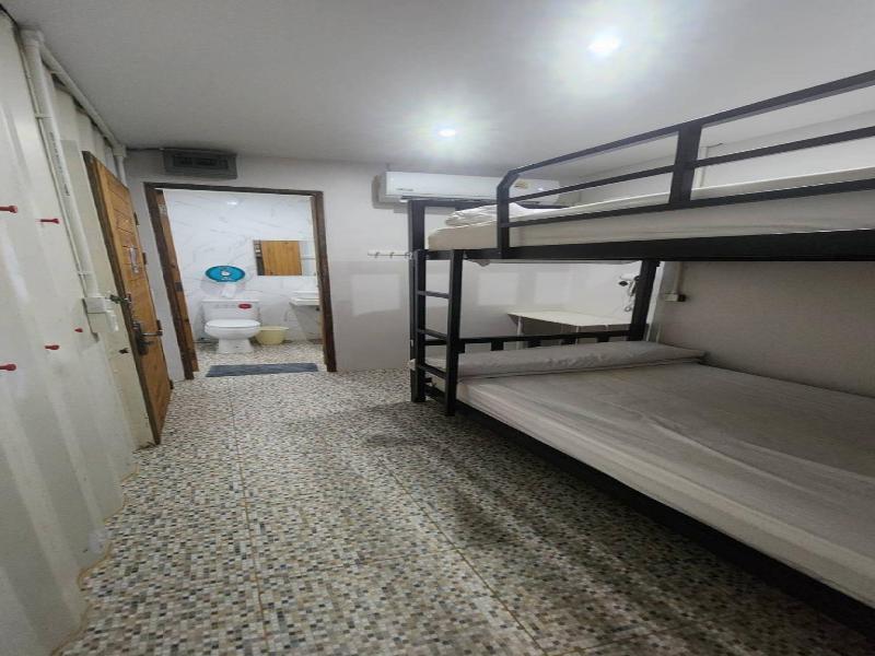 Us Hostel Samui - Oda