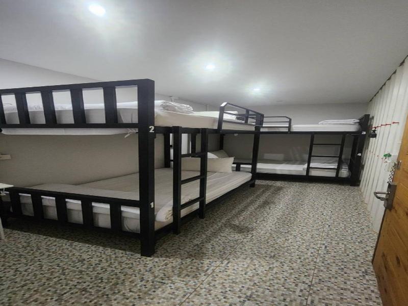 Us Hostel Samui - Oda
