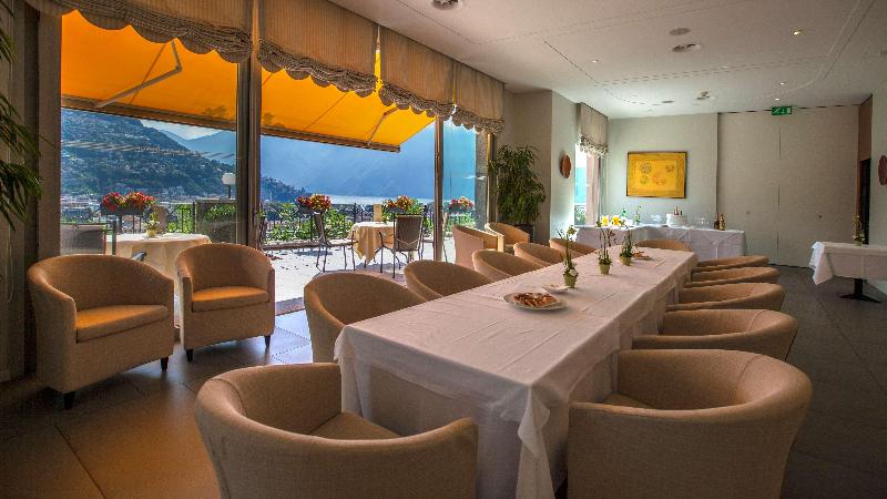 Villa Sassa - Toplantı