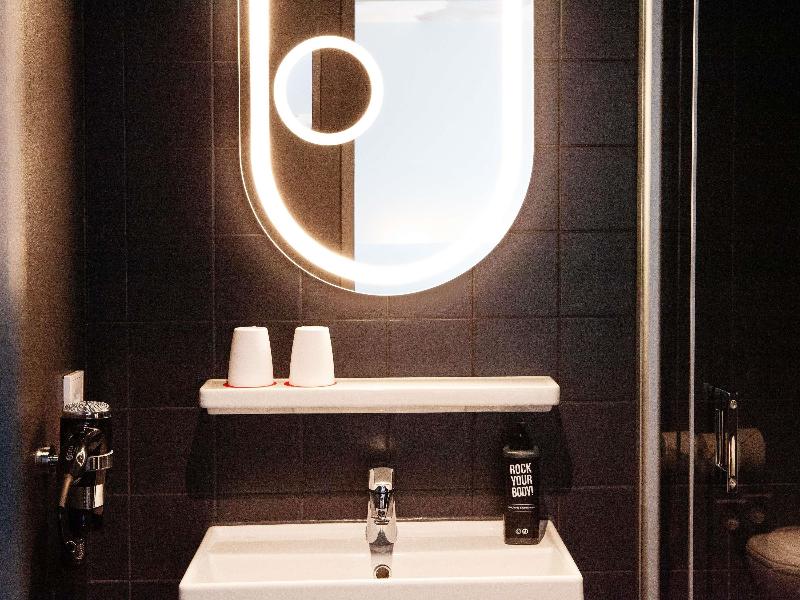 ibis Hotel Berlin Airport - Oda