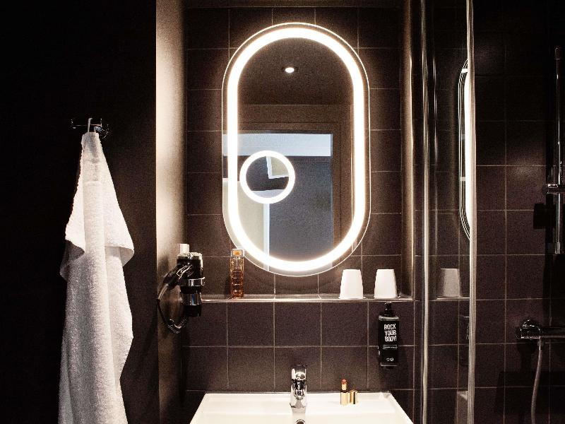 ibis Hotel Berlin Airport - Oda
