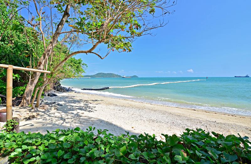 Sri Panwa Phuket Luxury Pool Villa Hotel - Plaj