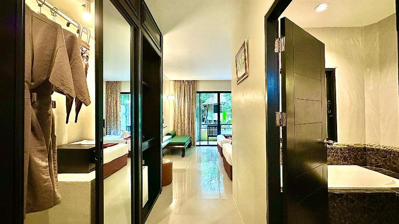 Princess Kamala Beachfront Hotel Phuket - Oda