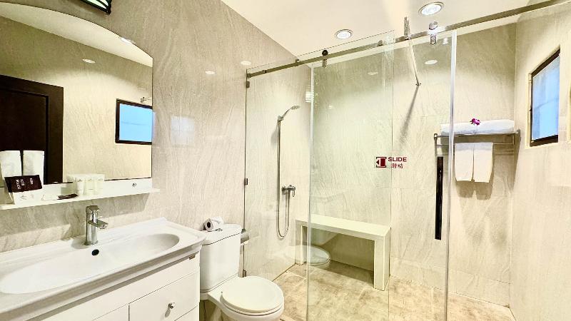 Princess Kamala Beachfront Hotel Phuket - Oda
