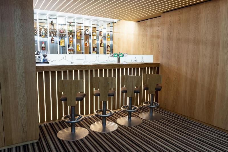 Hotel Kamzík - Bar