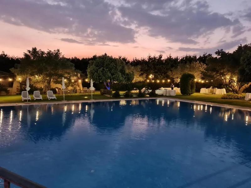 Borghetto Beach Resort - Havuz