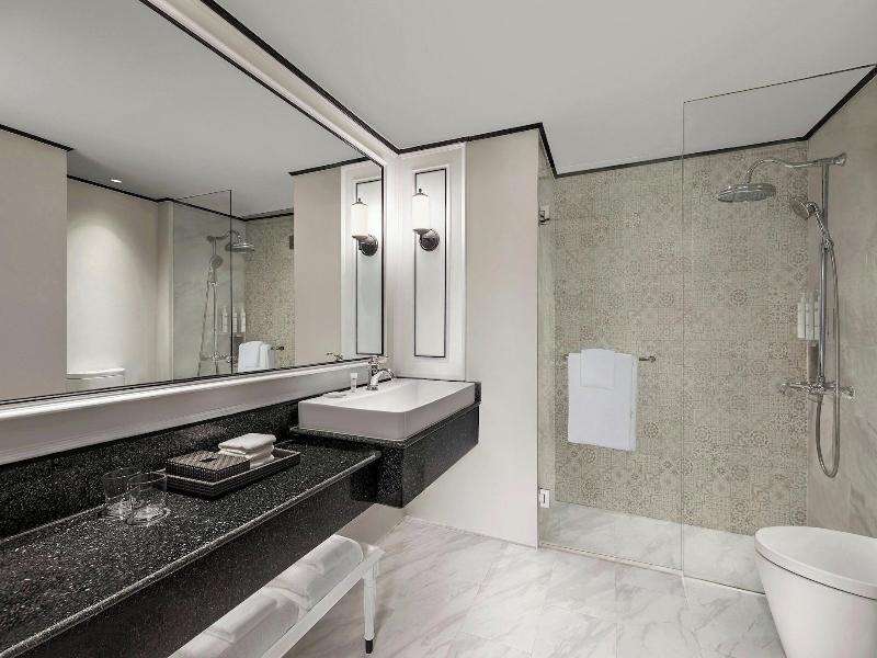 Courtyard by Marriott Phuket Town - Oda