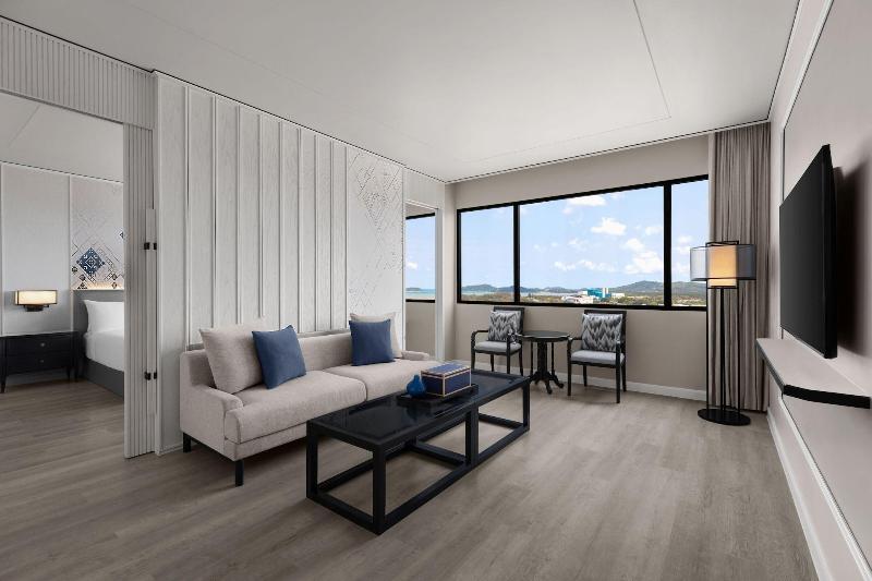 Courtyard by Marriott Phuket Town - Oda