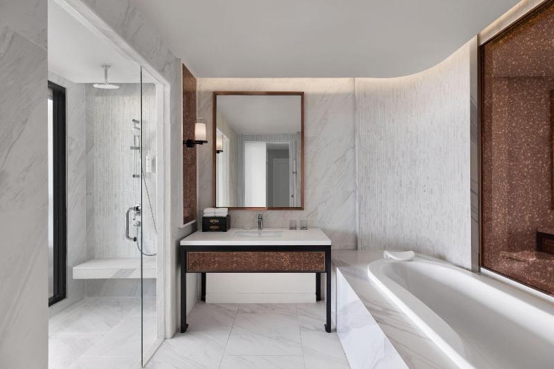 Courtyard by Marriott Phuket Town - Oda