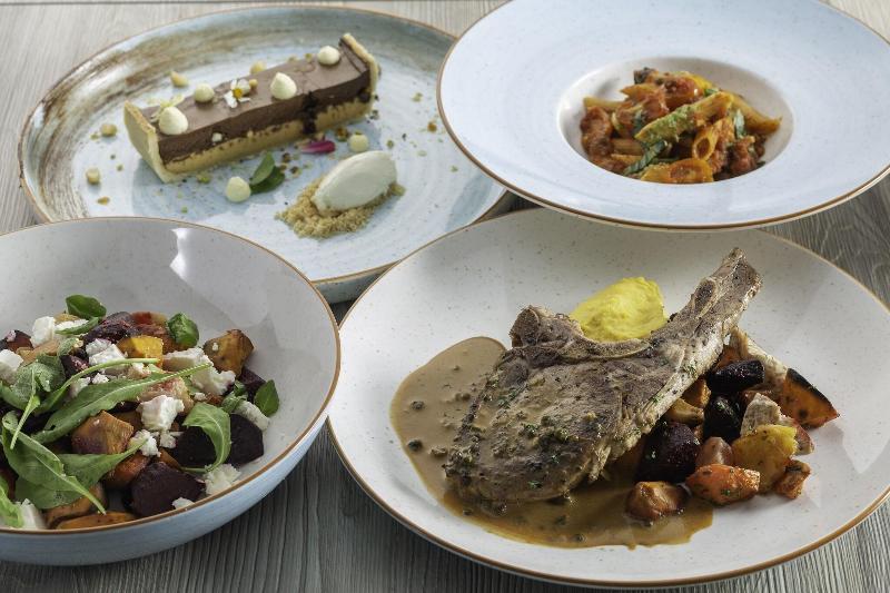 Courtyard by Marriott Phuket Town - Restoran