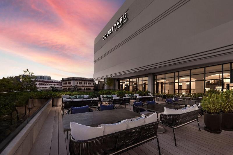Courtyard by Marriott Phuket Town - Restoran