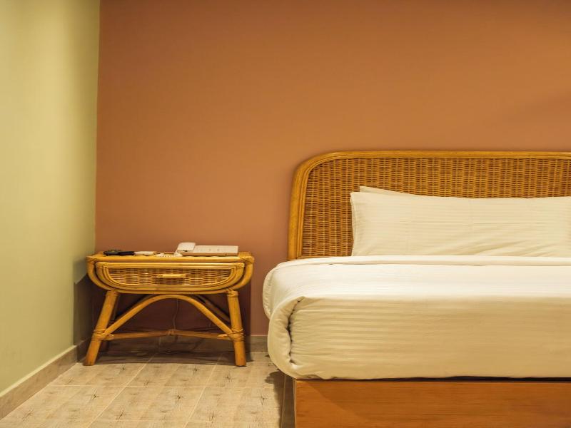 Jimmy Pyramids Hotel - Oda