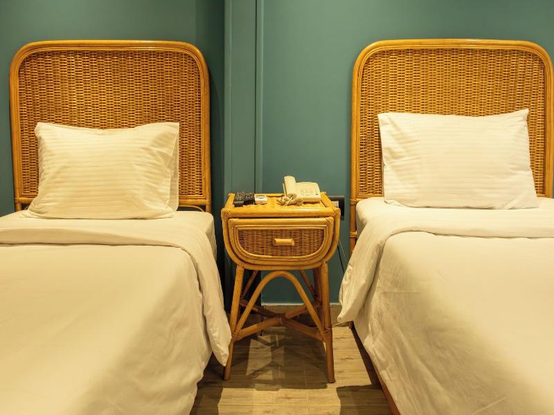 Jimmy Pyramids Hotel - Oda