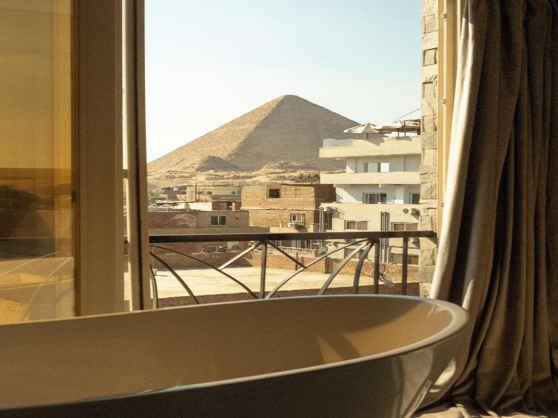 Jimmy Pyramids Hotel - Oda