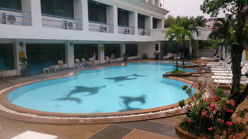 Camelot Hotel Pattaya - Havuz