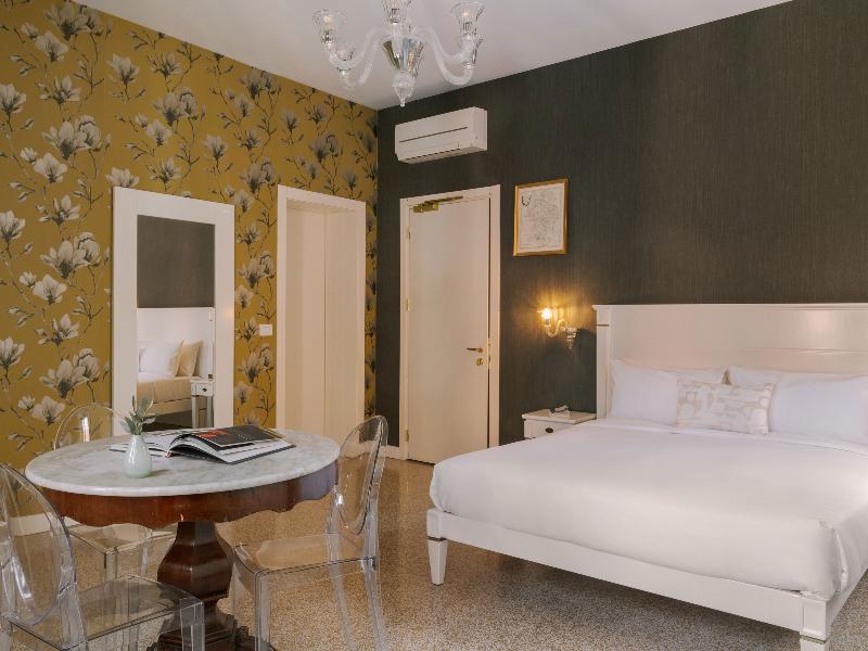 iH Hotels Venezia Salute Palace - Oda