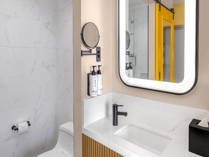 Voco Astoria, by IHG - Oda