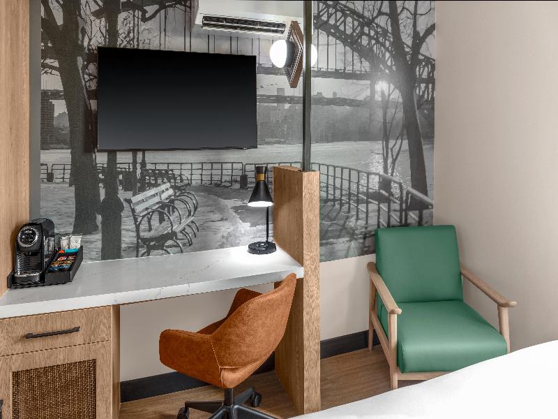 Voco Astoria, by IHG - Oda