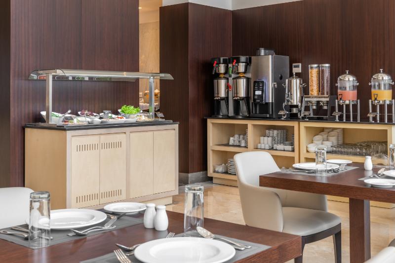 Landmark Hotels & Suites - Restoran