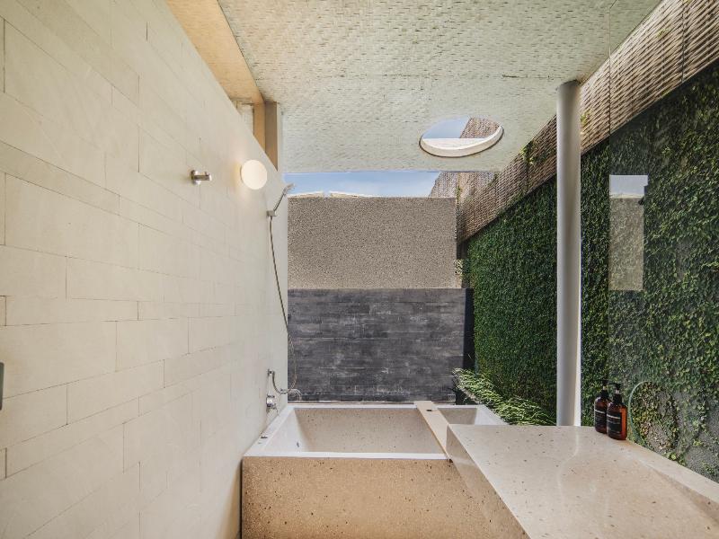 Atap Beach Resort Canggu by Ini Vie - Oda