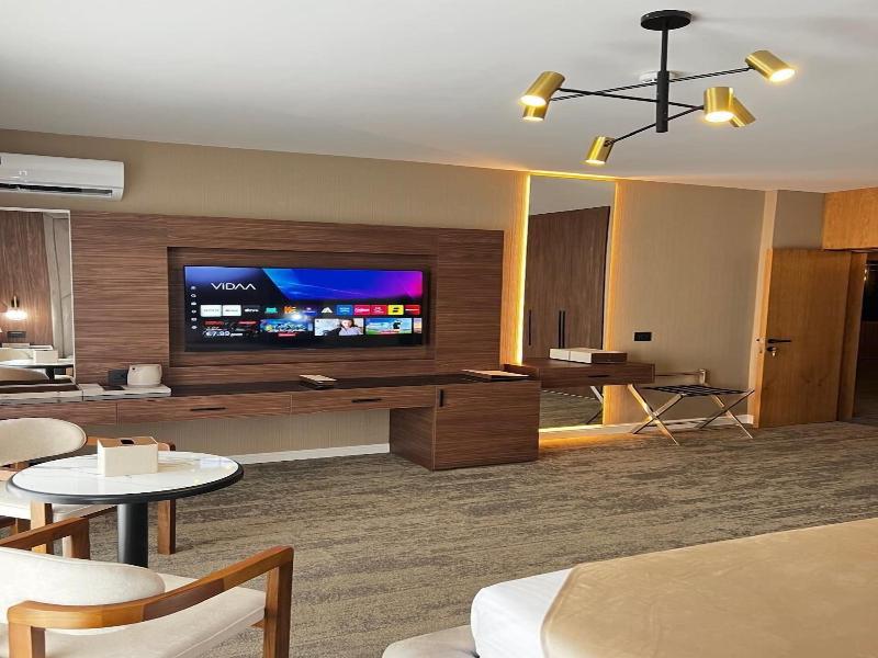 White Breeze Hotel - Oda