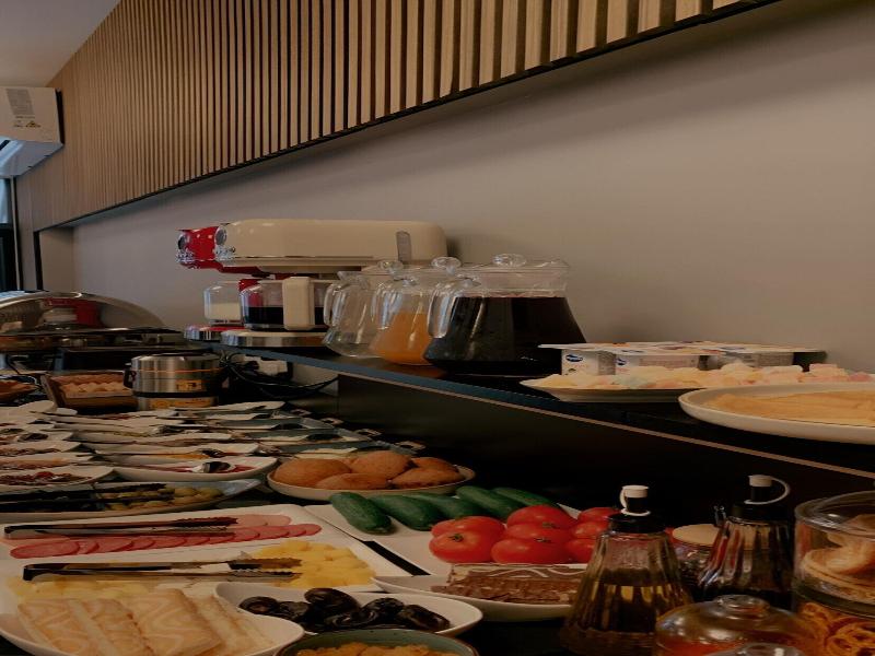 White Breeze Hotel - Restoran