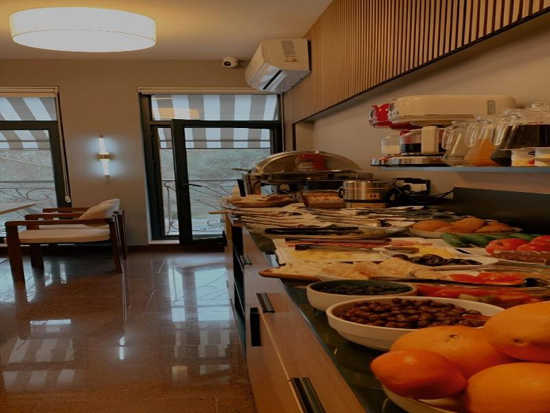 White Breeze Hotel - Restoran