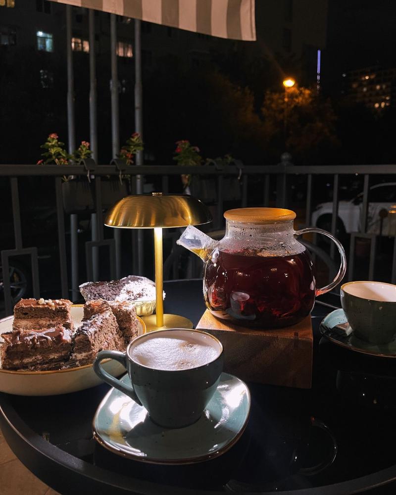 White Breeze Hotel - Teras