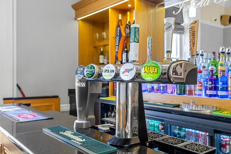 The Invicta Hotel - Bar