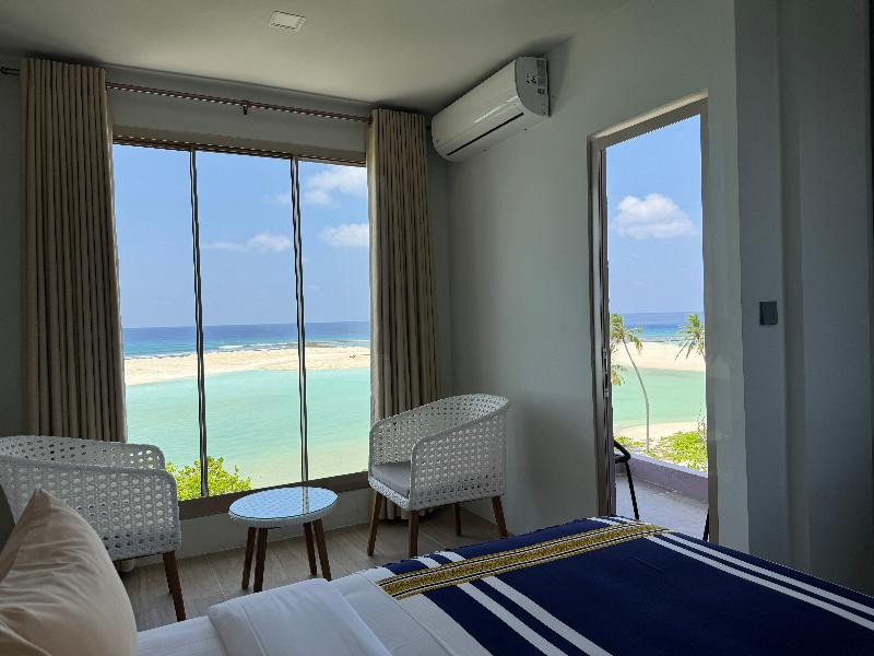Avyanna Gulhi Beach Hotel - Oda