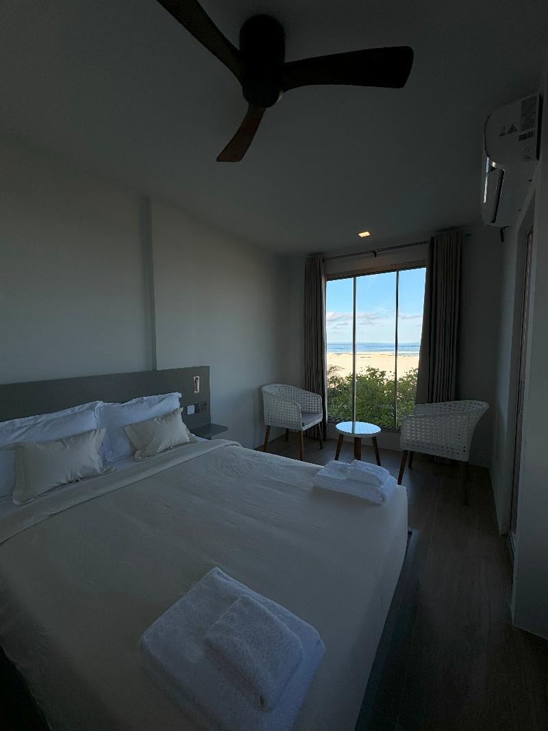 Avyanna Gulhi Beach Hotel - Oda