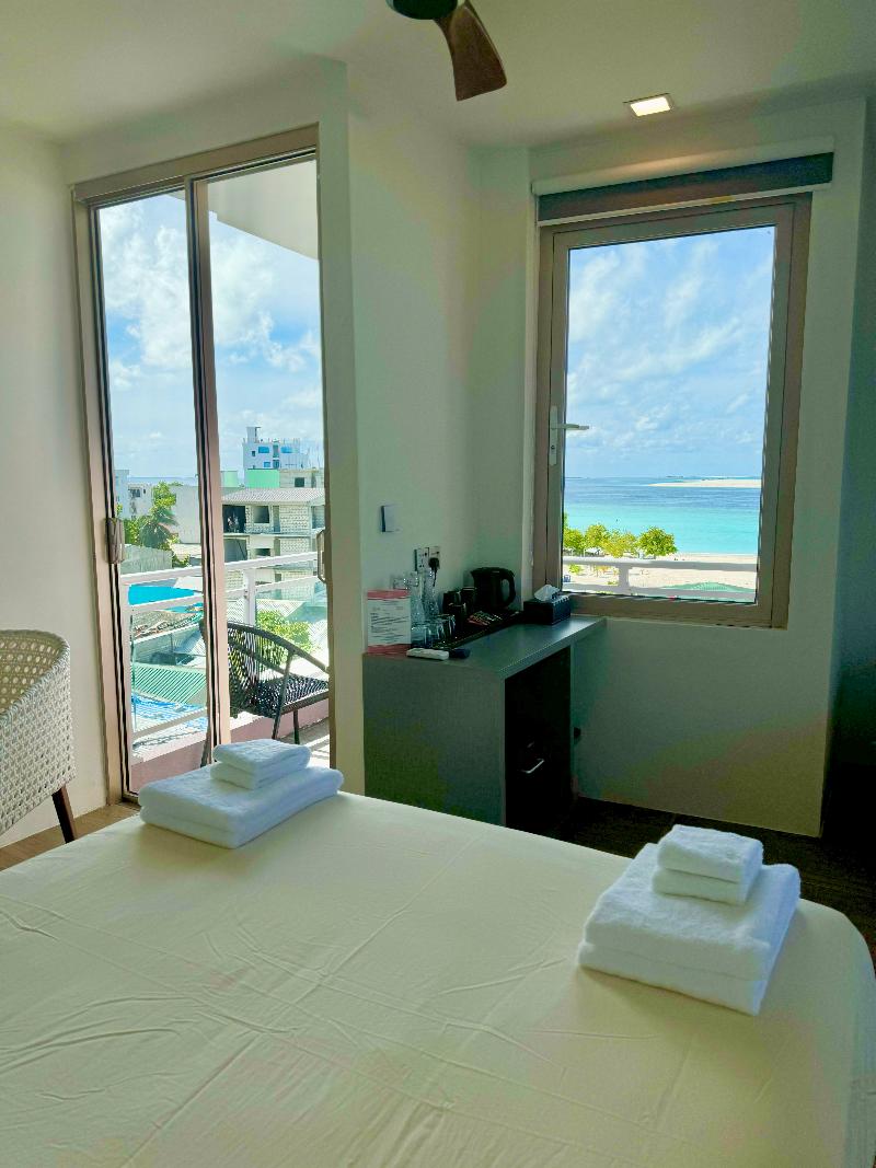 Avyanna Gulhi Beach Hotel - Oda