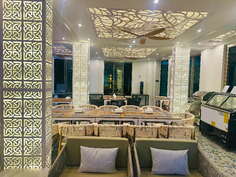 Avyanna Gulhi Beach Hotel - Restoran
