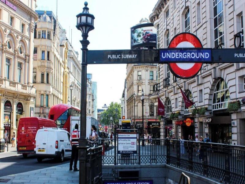 Zedwell Capsule Piccadilly Circus - Genel