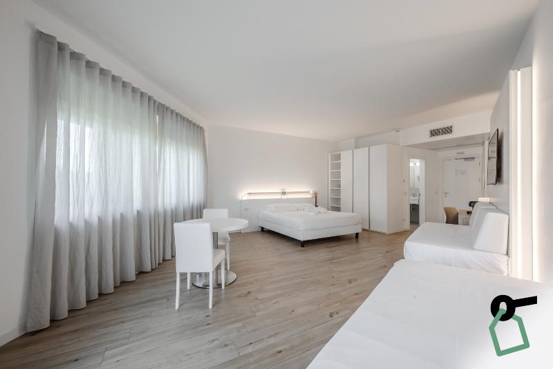 Hotiday Room Collection - Tirrenia - Oda