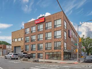 Red Roof Plus+ Brooklyn - 3rd Ave otel fotoğrafı