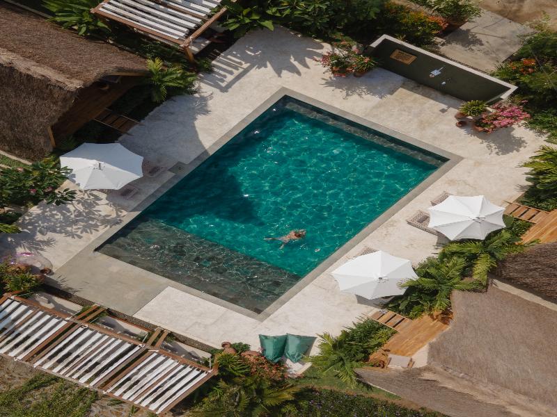 Dejama Glamping Resort Lombok - Genel